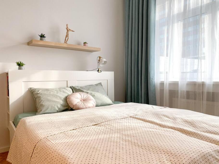 Cute Studio In Old Town Μπρατισλάβα Εξωτερικό φωτογραφία
